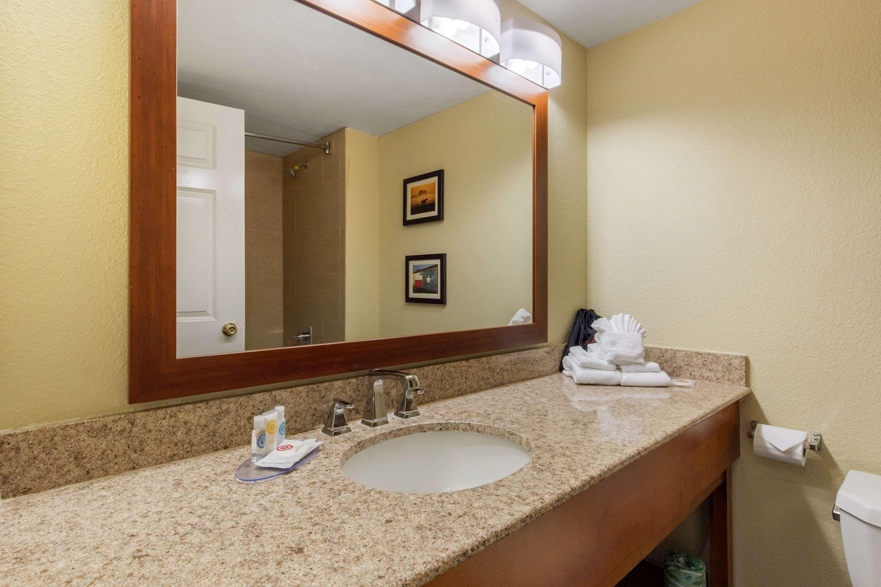 Comfort Inn & Suites Sw Houston Sugarland Экстерьер фото
