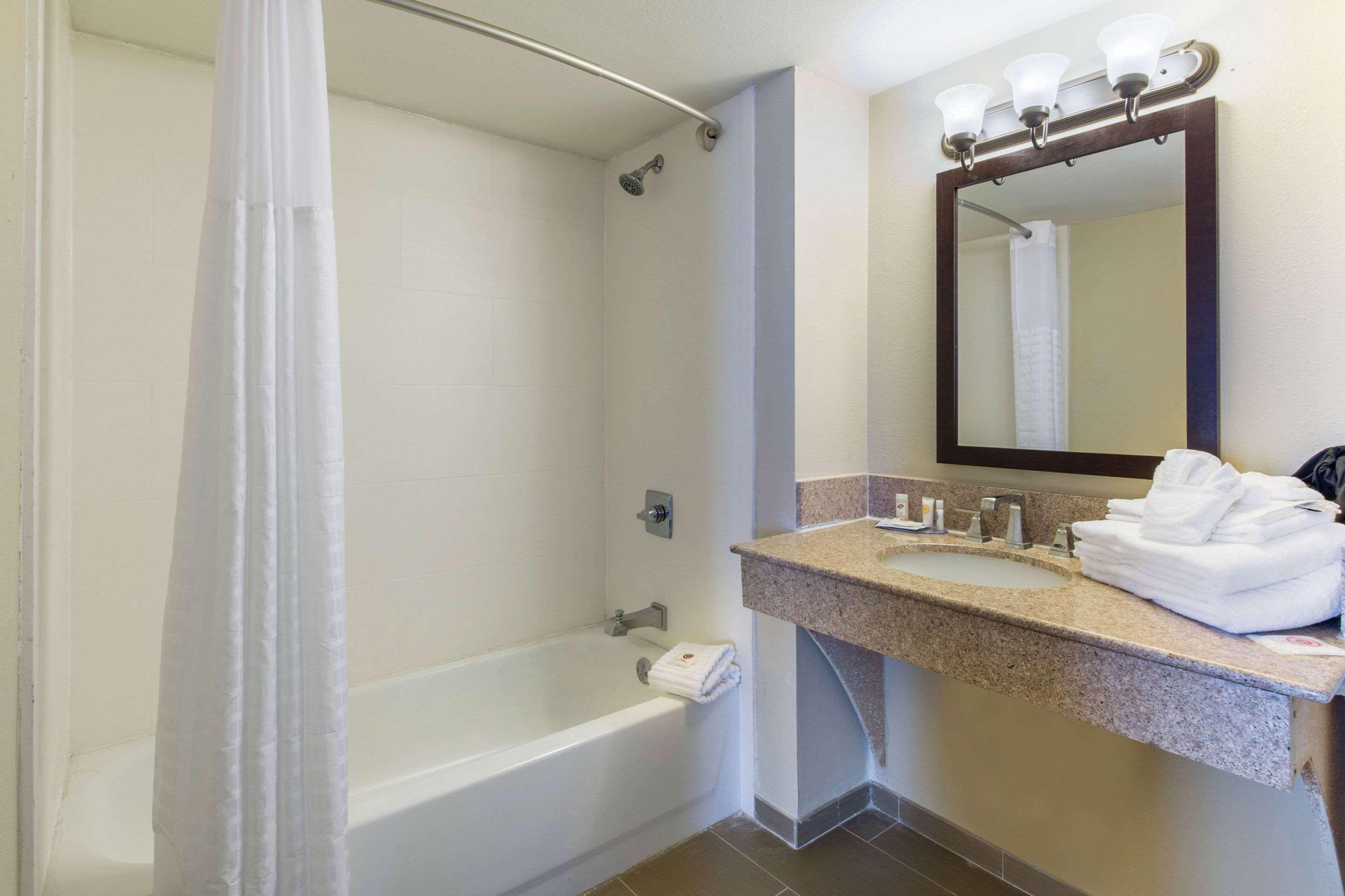 Comfort Inn & Suites Sw Houston Sugarland Экстерьер фото