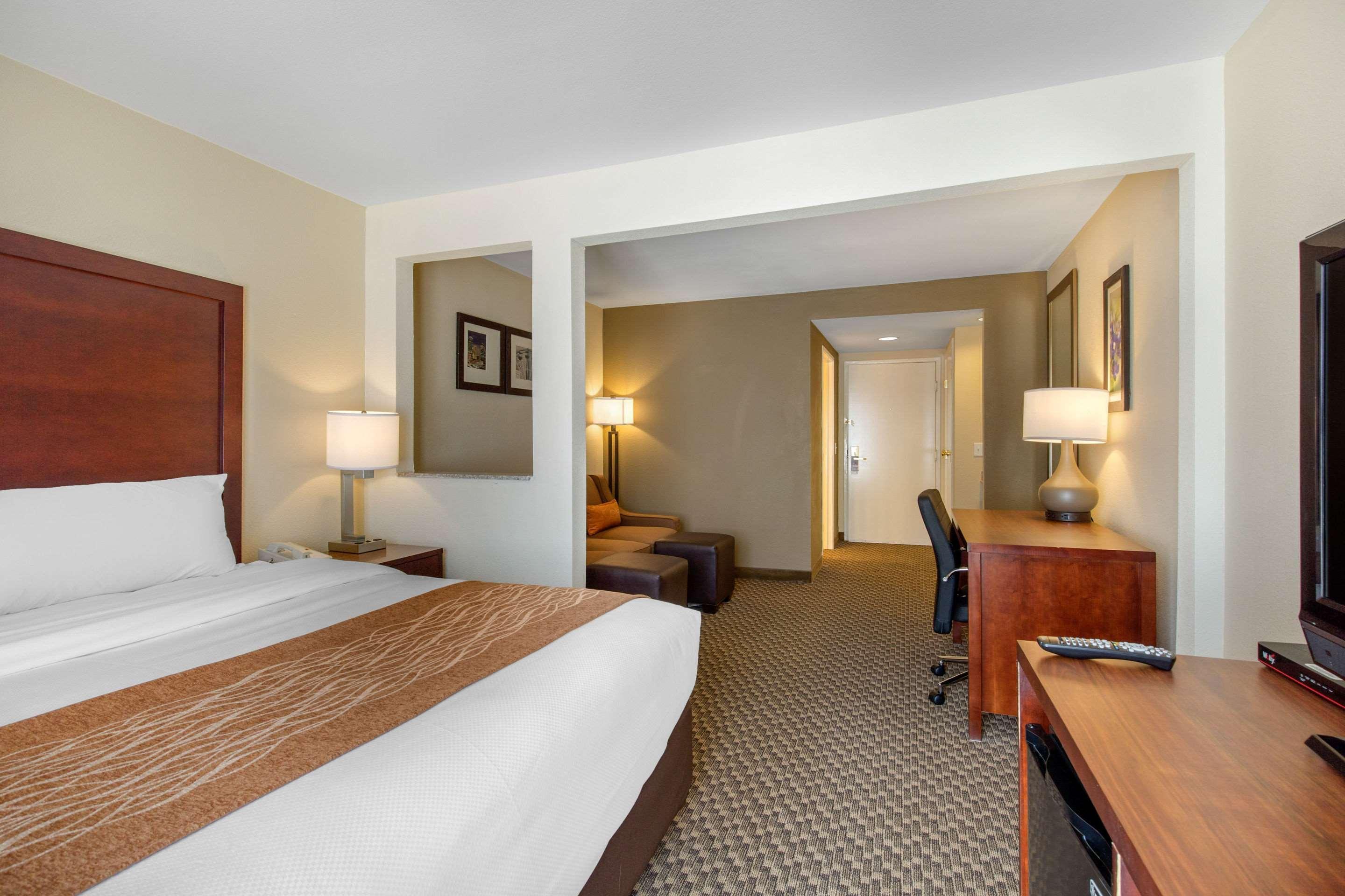 Comfort Inn & Suites Sw Houston Sugarland Экстерьер фото